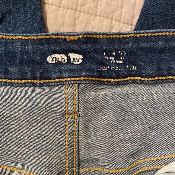 Old Navy Skinny Jeans - Picture 3 of 4